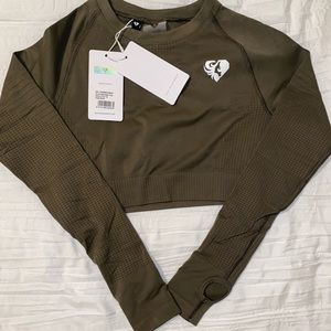 LONG SLEEVE WORKOUT TOP